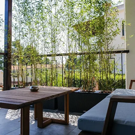 Вилла Dekalo Seaside Villa,